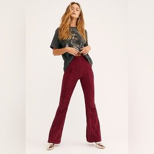 Free People Women's Slim Pull-on Velvet Flare Pants Bell Bottom Size Medium